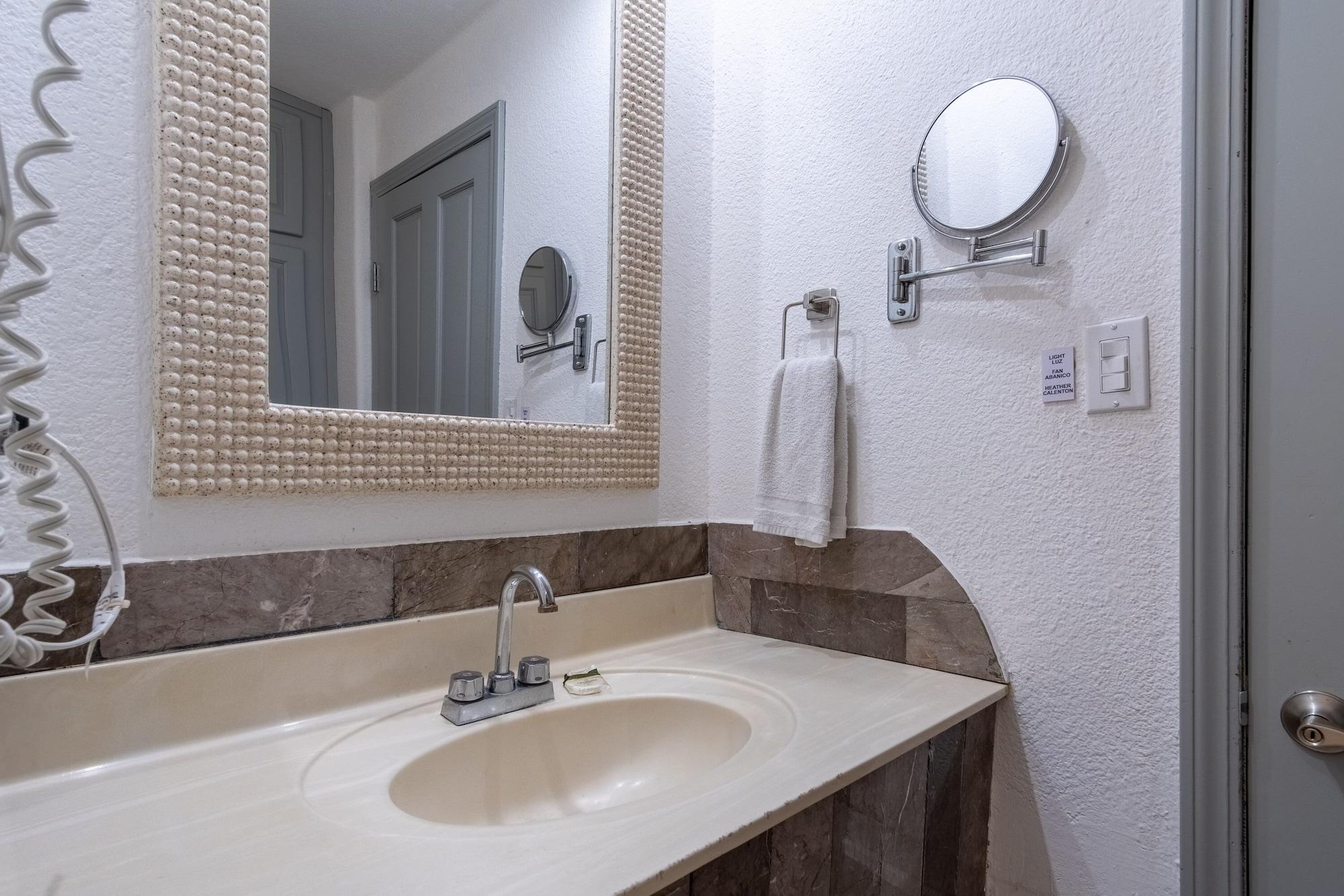 ホテル プラヤ ボニータ リゾート Puerto Peñasco エクステリア 写真